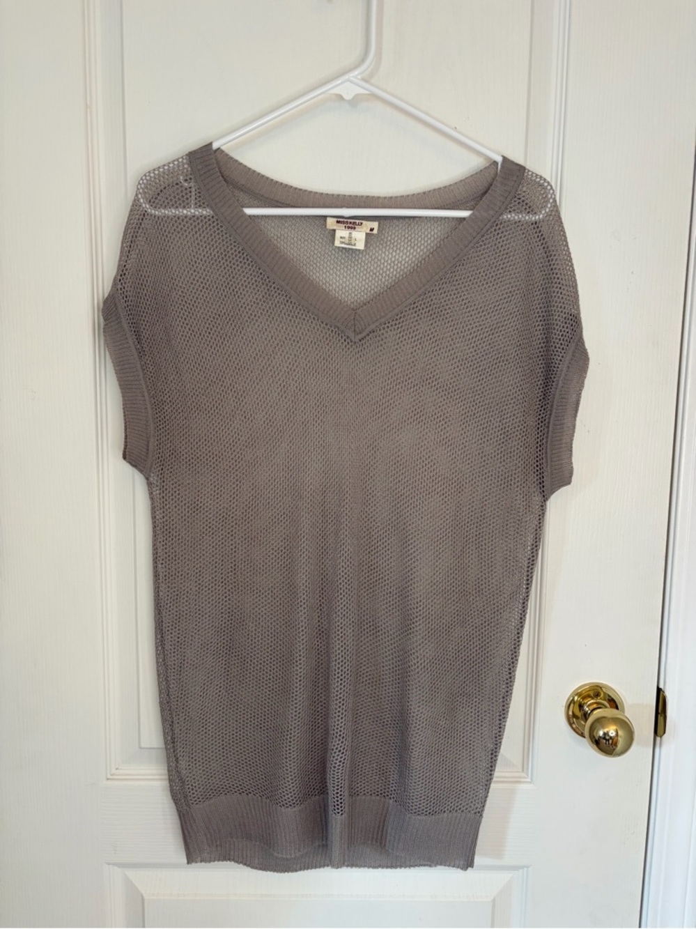 Miss Kelly Knit V-Neck Short Sleeve Sweater | Taupe | Size M